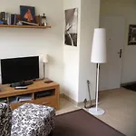 Fewo31, Exklusive Apartments, 2 Minuten Vom Und Alten Strom *