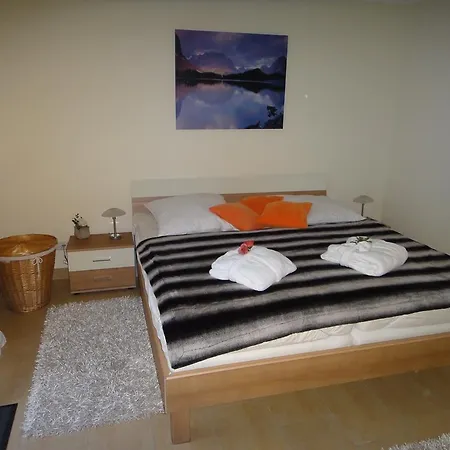 Fewo31, Exklusive Apartments, 2 Minuten Vom Und Alten Strom Rostock