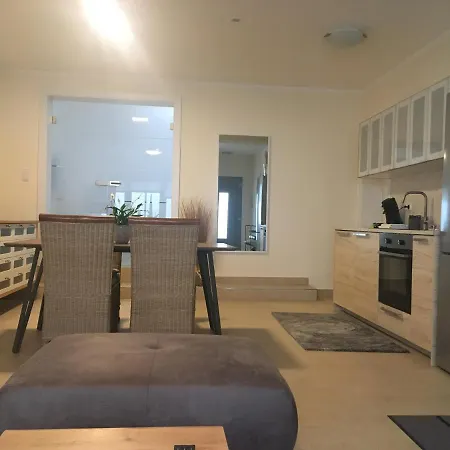 Fewo31, Exklusive Apartments, 2 Minuten Vom Und Alten Strom Apartmán *