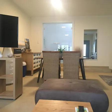 Fewo31, Exklusive Apartments, 2 Minuten Vom Und Alten Strom Lägenhet