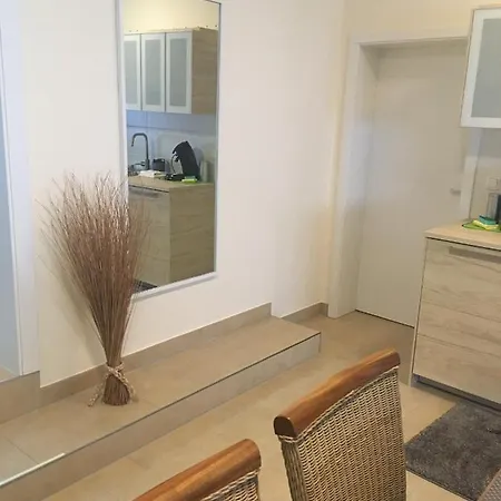 Fewo31, Exklusive Apartments, 2 Minuten Vom Und Alten Strom *