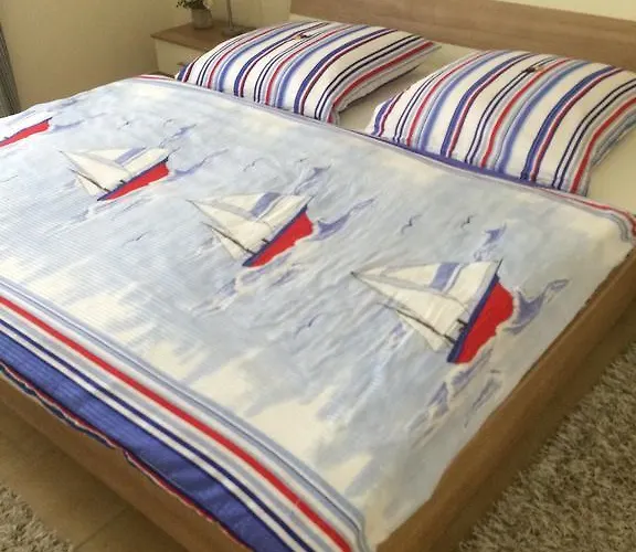 Fewo31, Exklusive Apartments, 2 Minuten Vom Und Alten Strom Apartmán Rostock